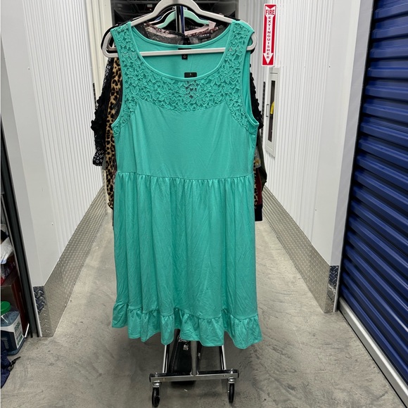Torrid | Lace Ruffle Skater Dress in Teal | size 2 - Picture 2 of 4